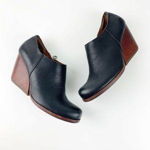 Kork Ease Black Leather Wedge Shooties